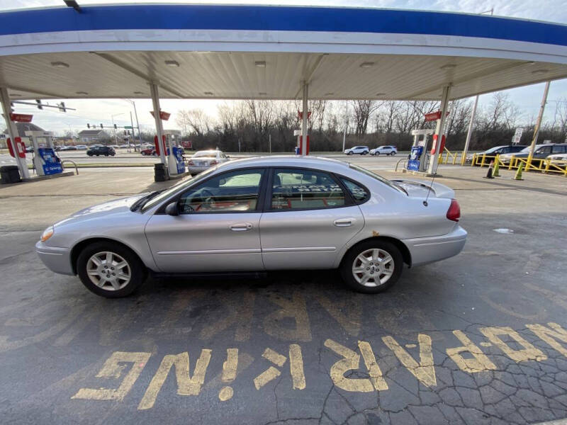 2006 Ford Taurus SE