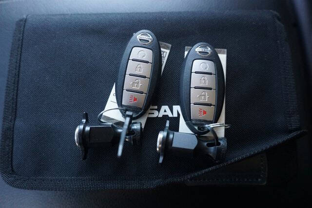 2020 Nissan Titan SV