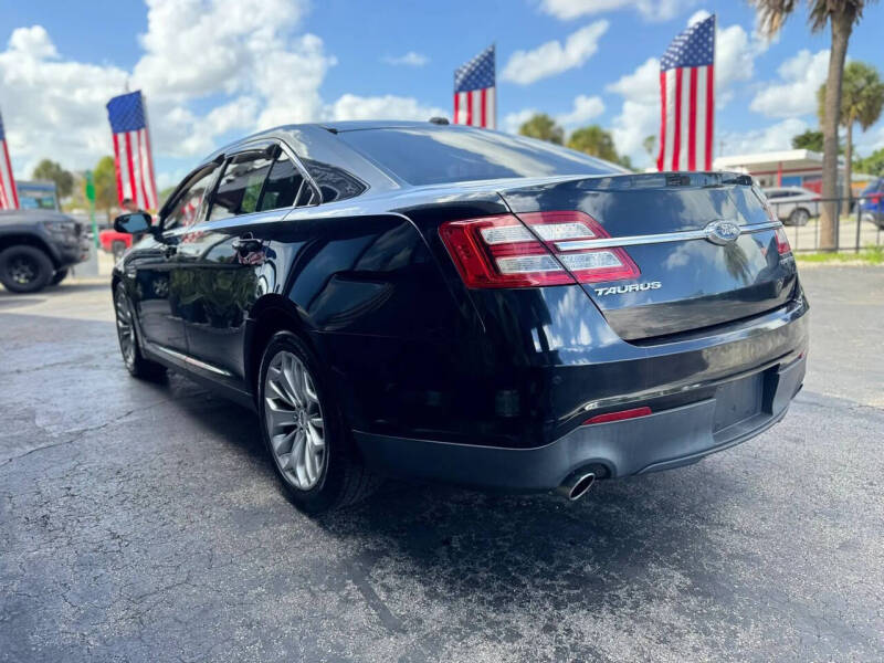 2015 Ford Taurus Limited