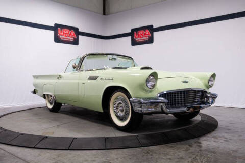 1957 Ford Thunderbird