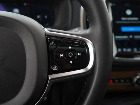 2024 Volvo XC90 B6 Core Bright Theme