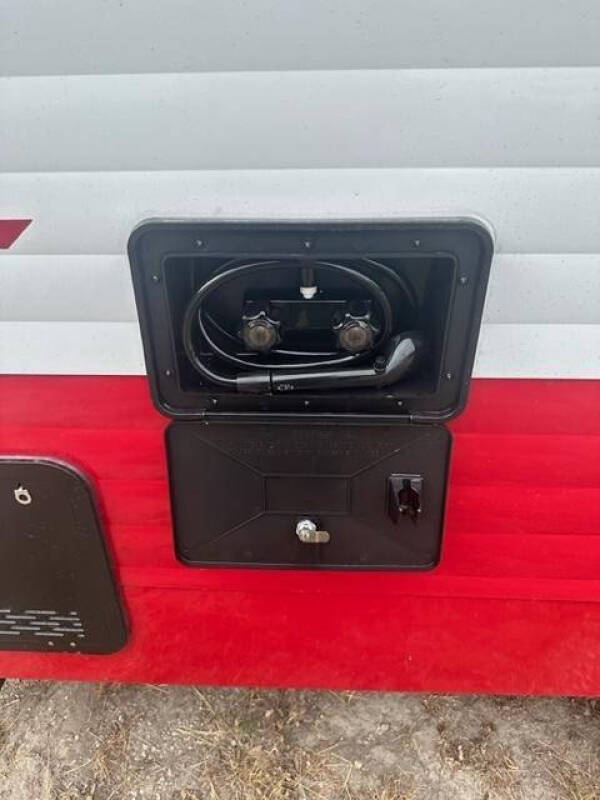 2025 Riverside RV Retro 185RK