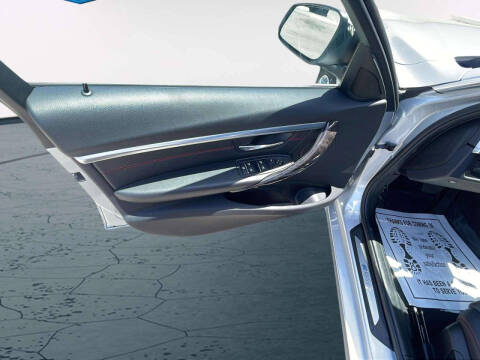 2017 BMW 3 Series 330e iPerformance