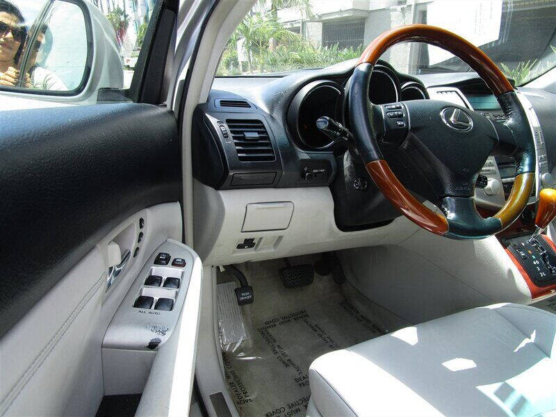 2005 Lexus RX 330