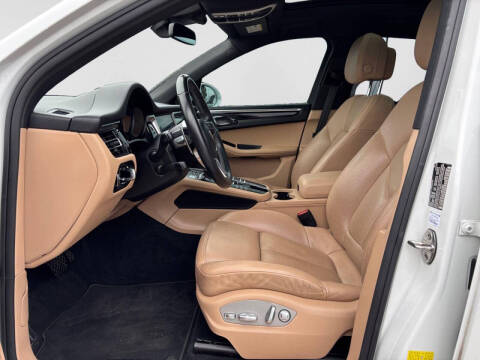 2020 Porsche Macan