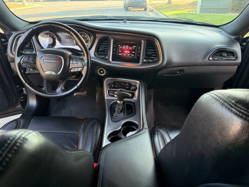 2017 Dodge Challenger