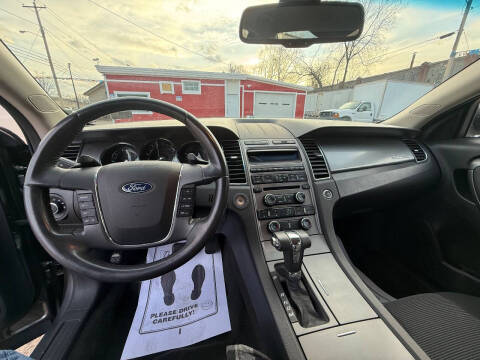 2011 Ford Taurus SEL