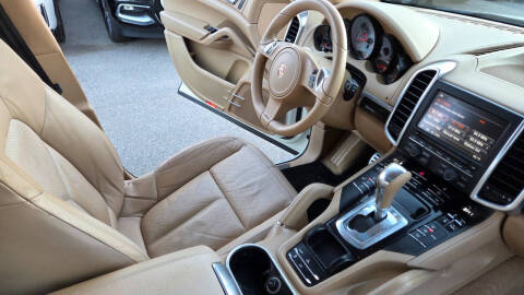 2012 Porsche Cayenne S Hybrid