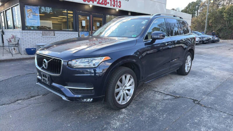 2016 Volvo XC90 T6 Momentum