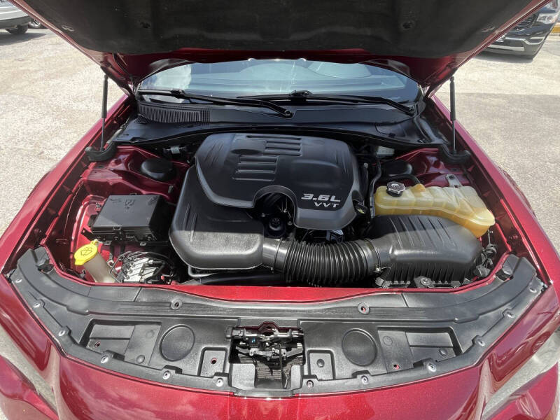2018 Chrysler 300 S
