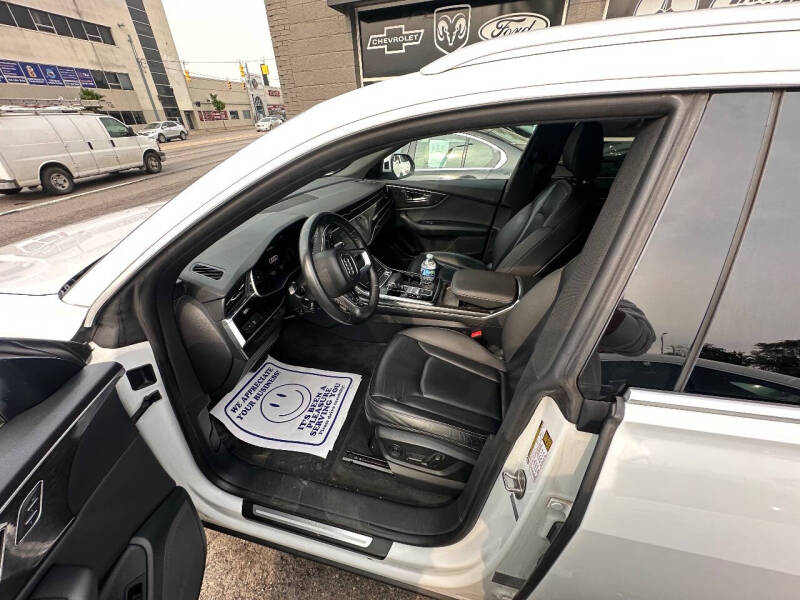 2019 Audi Q8 quattro Premium 55 TFSI