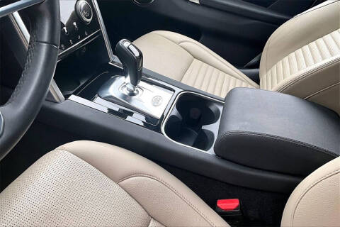 2023 Land Rover Discovery Sport P250 SE