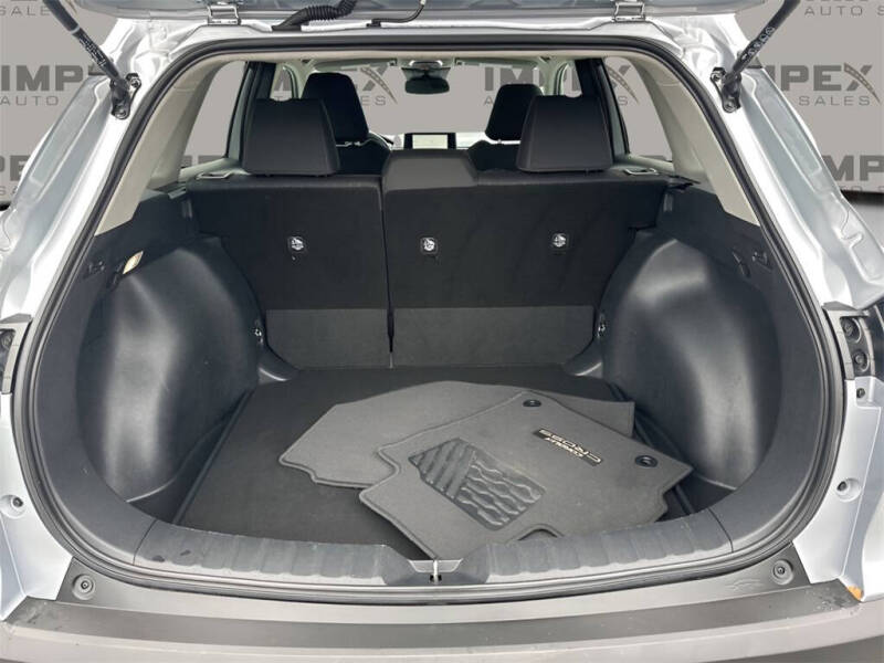 2025 Toyota Corolla Cross LE