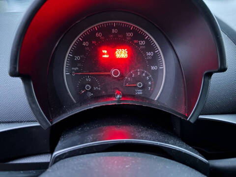 2009 Volkswagen New Beetle Base PZEV