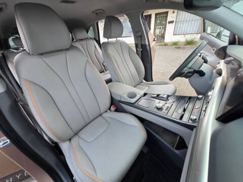 2022 Hyundai Nexo Blue