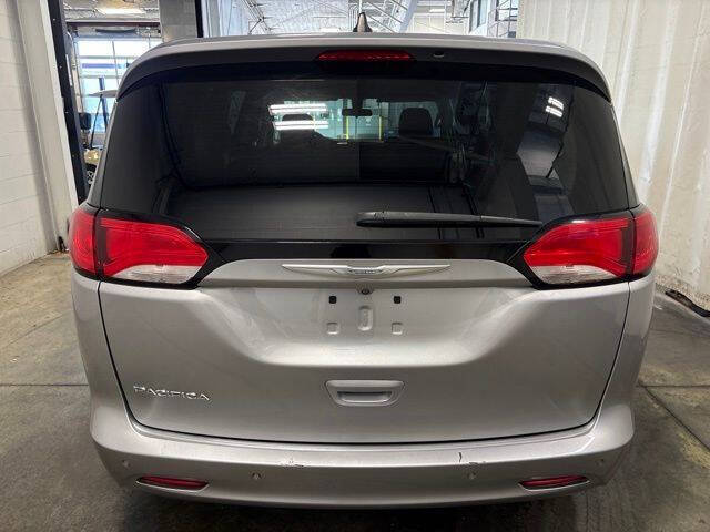 2018 Chrysler Pacifica L