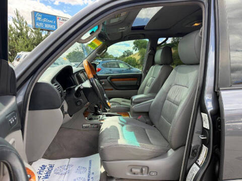 2004 Lexus LX 470