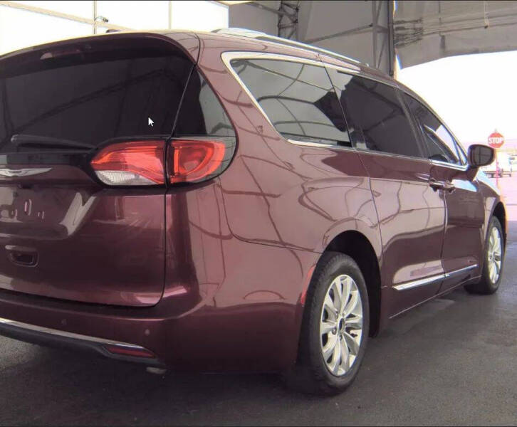 2018 Chrysler Pacifica Touring L