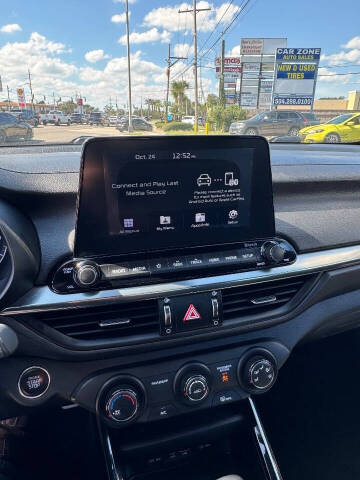 2020 Kia Forte GT Line