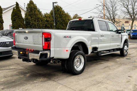 2025 Ford F-450 Super Duty Lariat