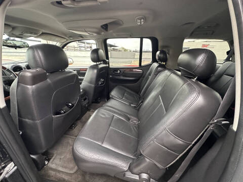2005 GMC Envoy XL Denali
