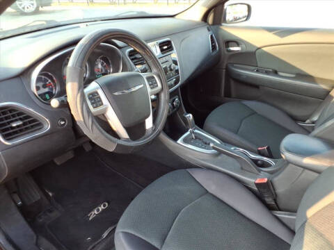 2012 Chrysler 200 Touring
