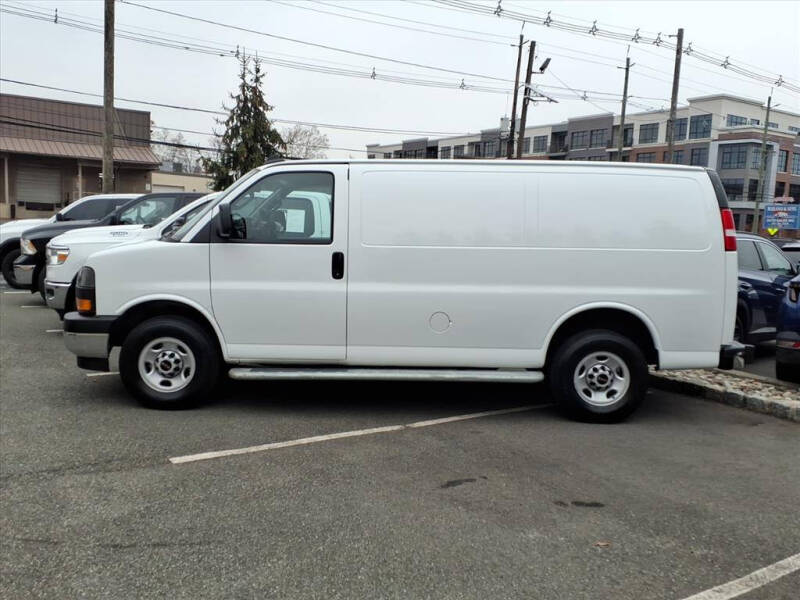 2024 GMC Savana 2500