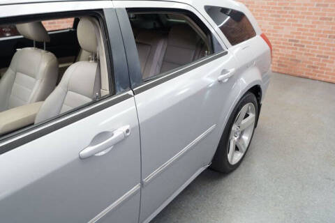 2005 Dodge Magnum RT