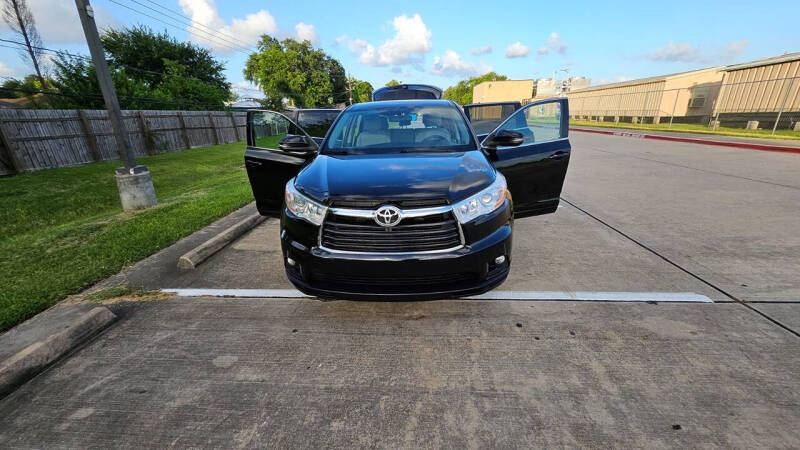 2016 Toyota Highlander LE Plus