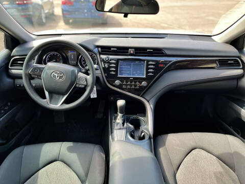 2020 Toyota Camry LE