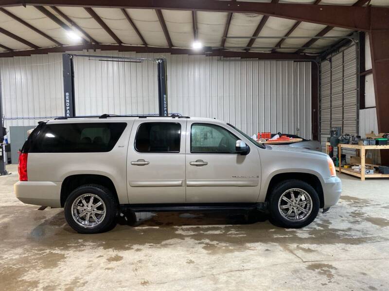 2009 GMC Yukon XL for sale at Tennessee Valley Wholesale Autos LLC in Huntsville AL