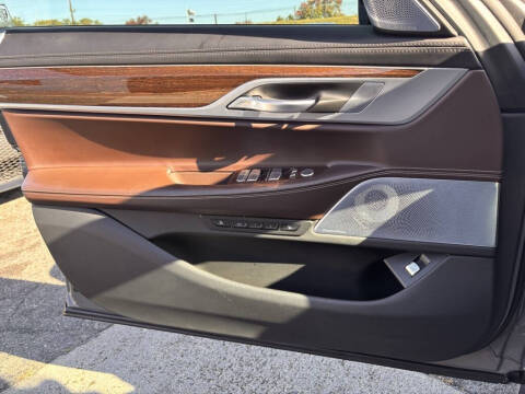 2022 BMW 7 Series 750i xDrive