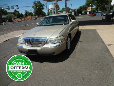 2004 Lincoln Town Car for sale at FERINO BROS AUTO SALES in Wrightstown PA