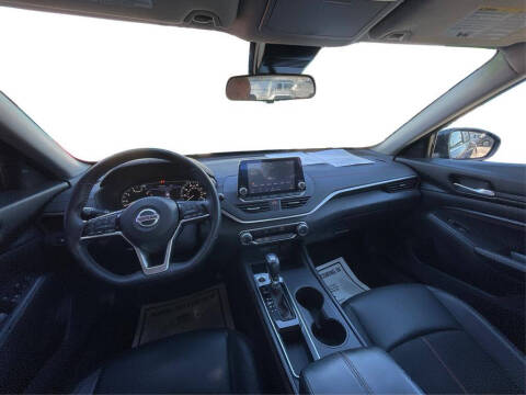 2020 Nissan Altima 2.5 SR