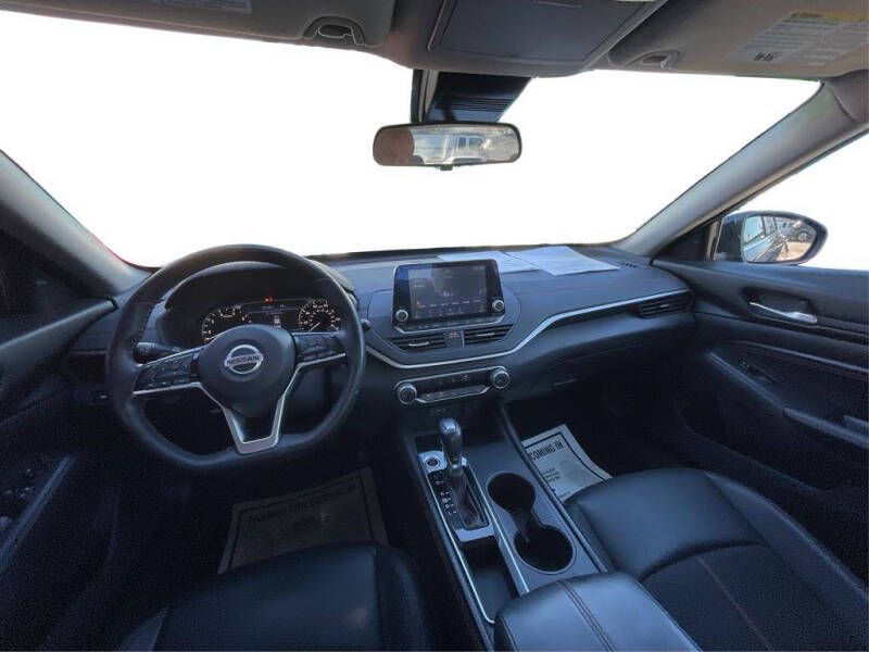 2020 Nissan Altima 2.5 SR