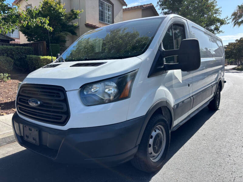 2015 Ford Transit Base
