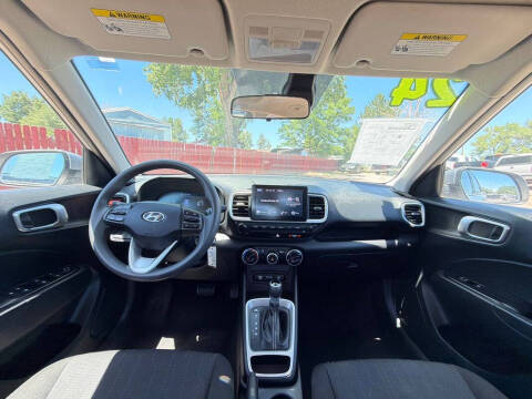 2024 Hyundai Venue SE