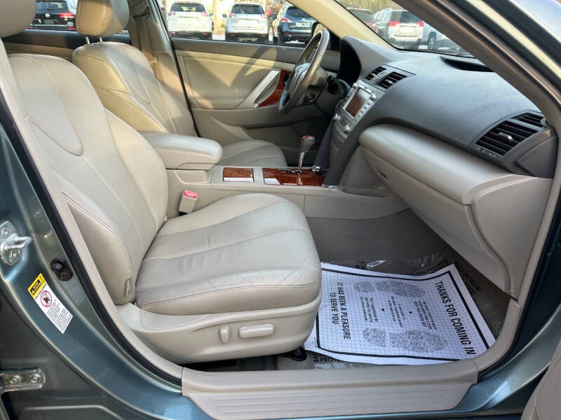 2011 Toyota Camry Hybrid