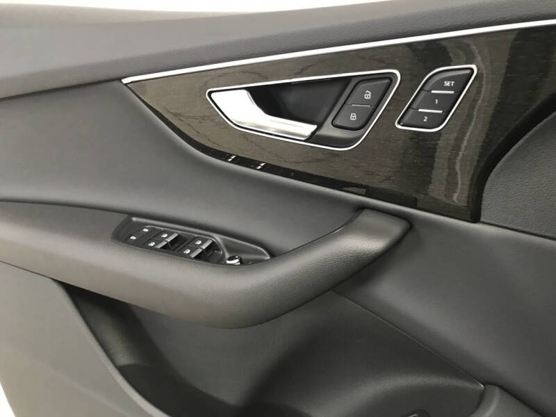 2022 Audi Q7 quattro Premium 45 TFSI