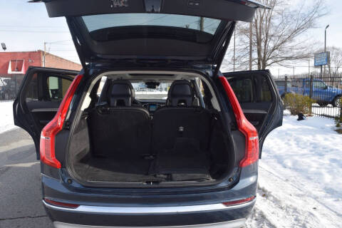 2022 Volvo XC90 T6 Inscription 6-Passenger