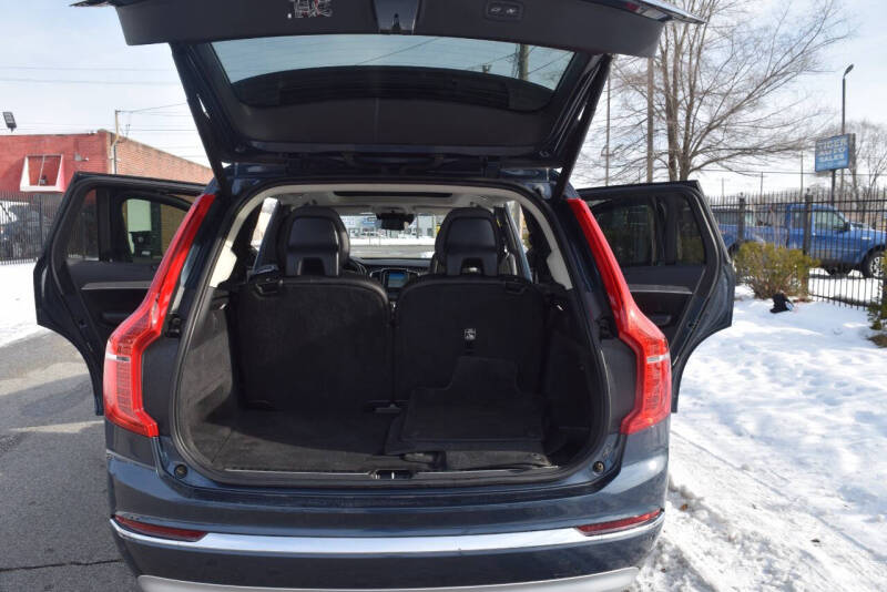 2022 Volvo XC90 T6 Inscription 6-Passenger