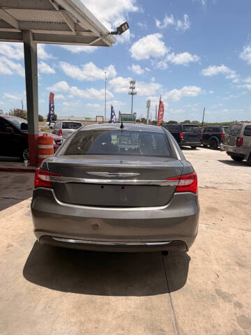 2013 Chrysler 200 Touring