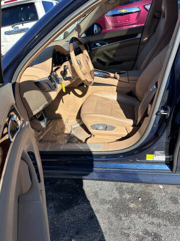 2011 Porsche Panamera