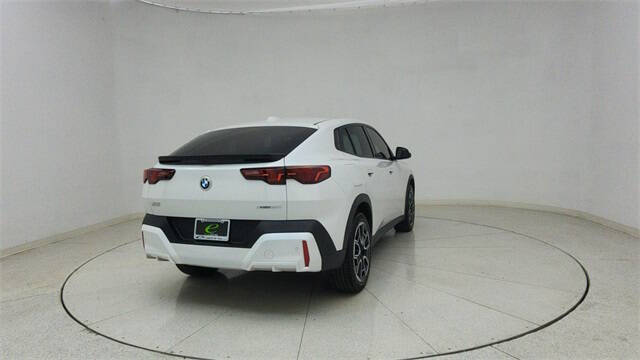 2025 BMW X2 xDrive28i