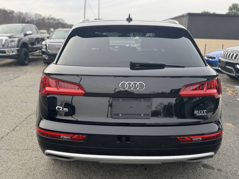 2018 Audi Q5 2.0T quattro Premium Plus