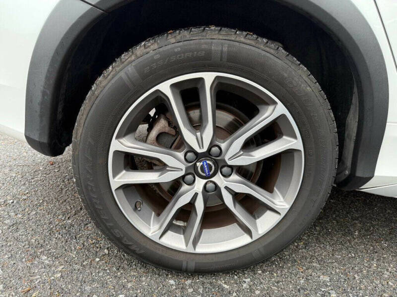 2018 Volvo V60 Cross Country T5 Premier