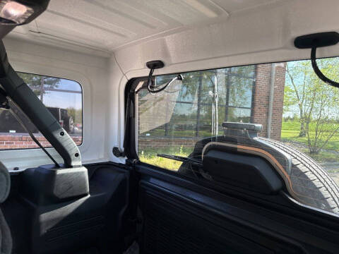 2025 Jeep Wrangler Sport S 4xe