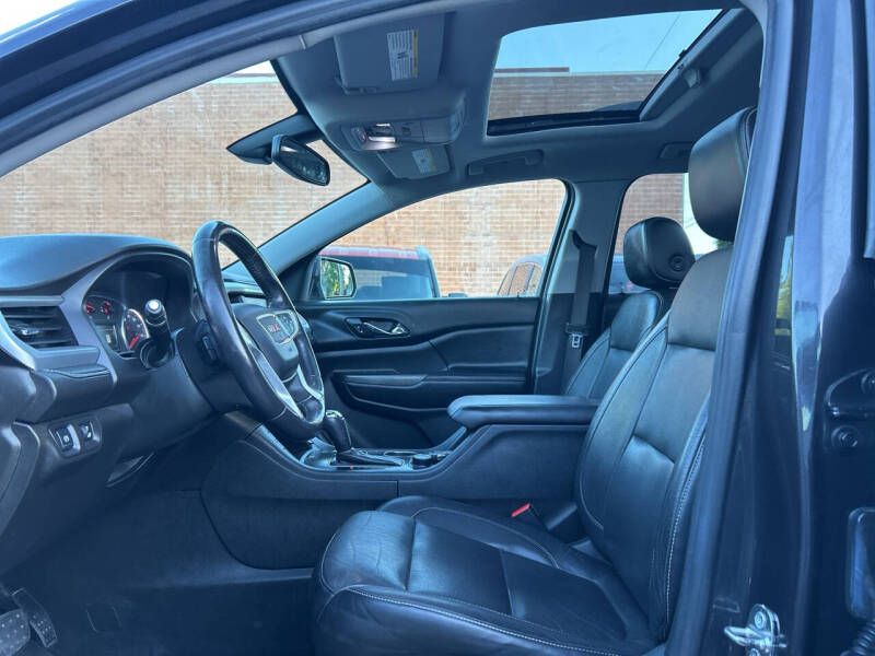 2017 GMC Acadia SLT-1