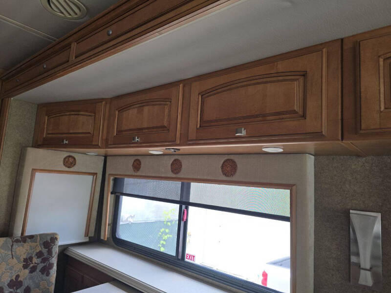 2013 Winnebago Journey