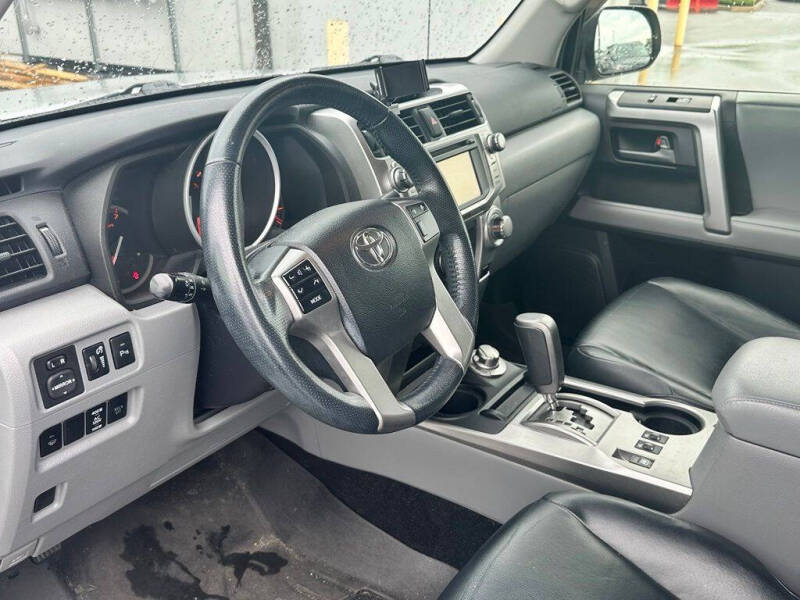 2013 Toyota 4Runner SR5